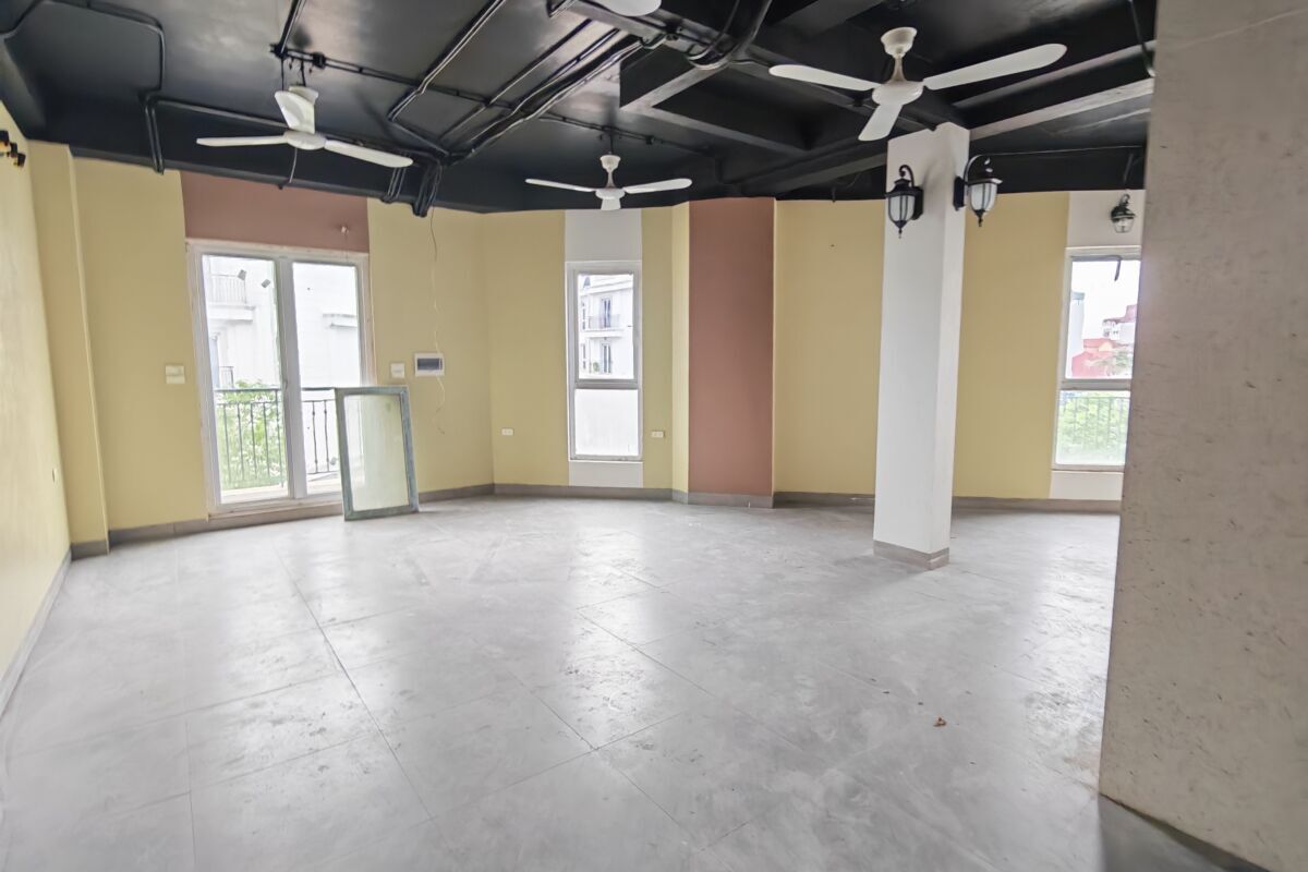 Cho thuê cặp Shophouse góc Eurowindow Twin Parks đường lớn, đi thẳng lên hồ điều hồ 9.2H