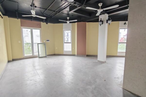 Cho thuê cặp Shophouse góc Eurowindow Twin Parks đường lớn, đi thẳng lên hồ điều hồ 9.2H