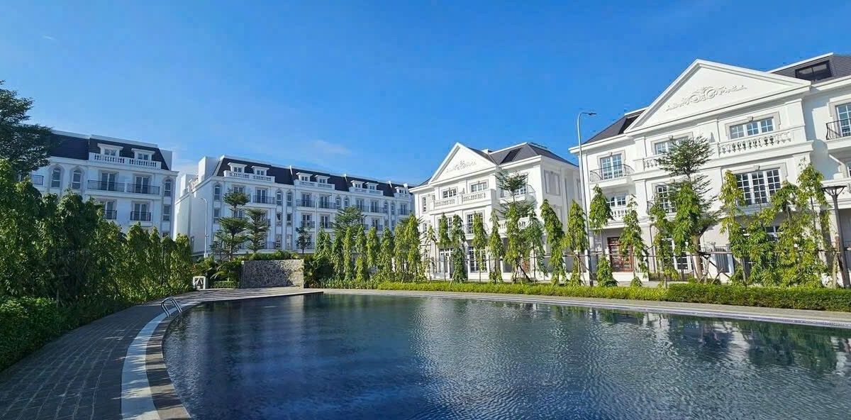 Bán căn LK view trực diện công viên, hướng Đông Nam